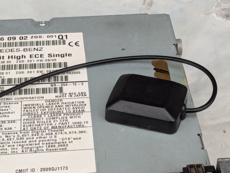 MERCEDES-BENZ C-CLASS W204 07-11 MEDIA SAT NAV HEAD UNIT HIGH ECE A2049060902