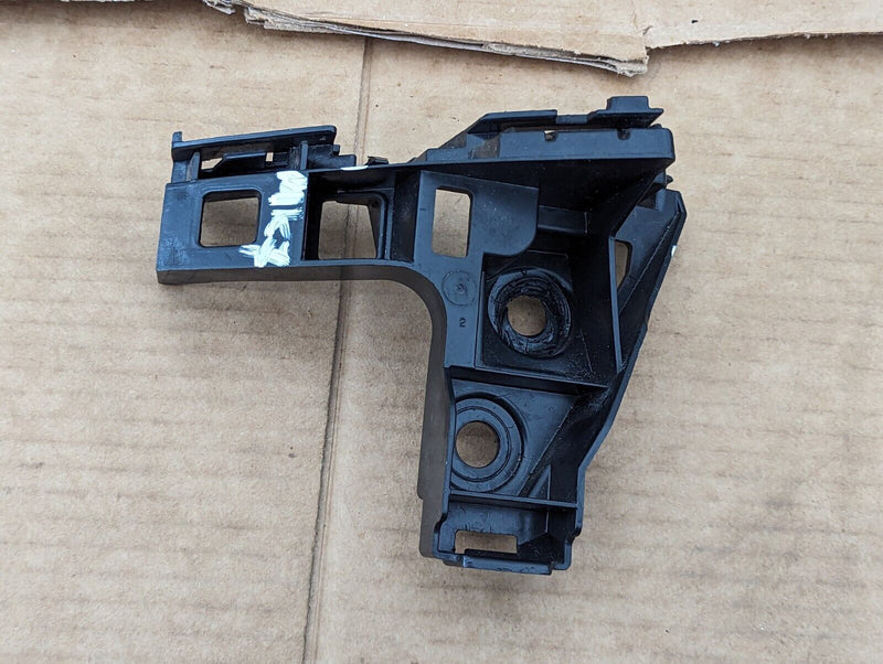 VW GOLF MK7 2012-2020 REAR LEFT N/S BUMPER MOUNT SUPPORT BRACKET 5G6807393