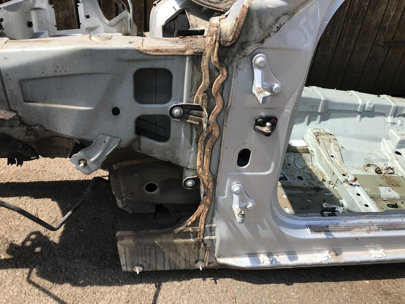 MERCEDES S CLASS W221 SALOON 05-13 LEFT SIDE FRONT BODY CUT PART QUARTER PANEL