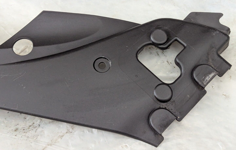MERCEDES C-CLASS W204 07-11 LEFT N/S HEADLIGHT UPPER COVER TRIM A2048261324