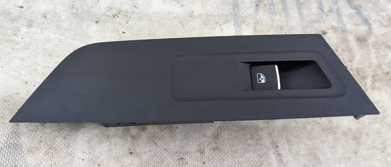 SKODA KAROQ NU7 17-21 REAR RIGHT O/S DOOR WINDOW SWITCH TRIM 5G0959855L GENUINE
