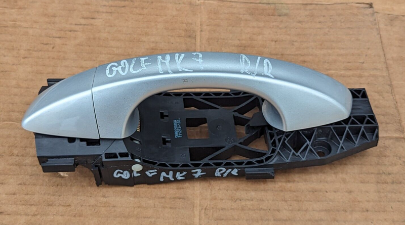 VW GOLF MK7 2012-2020 REAR RIGHT O/S DOOR OUTER HANDLE GENUINE 5N0839885H