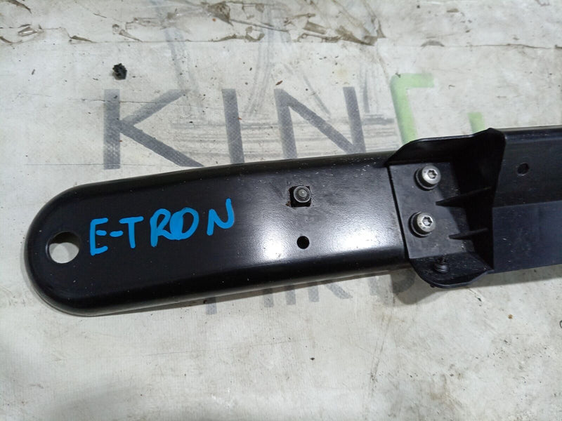 AUDI E-TRON 2018-ON RADIATOR MOUNT BOTTOM SUPPORT BRACKET 4KE804367 GENUINE
