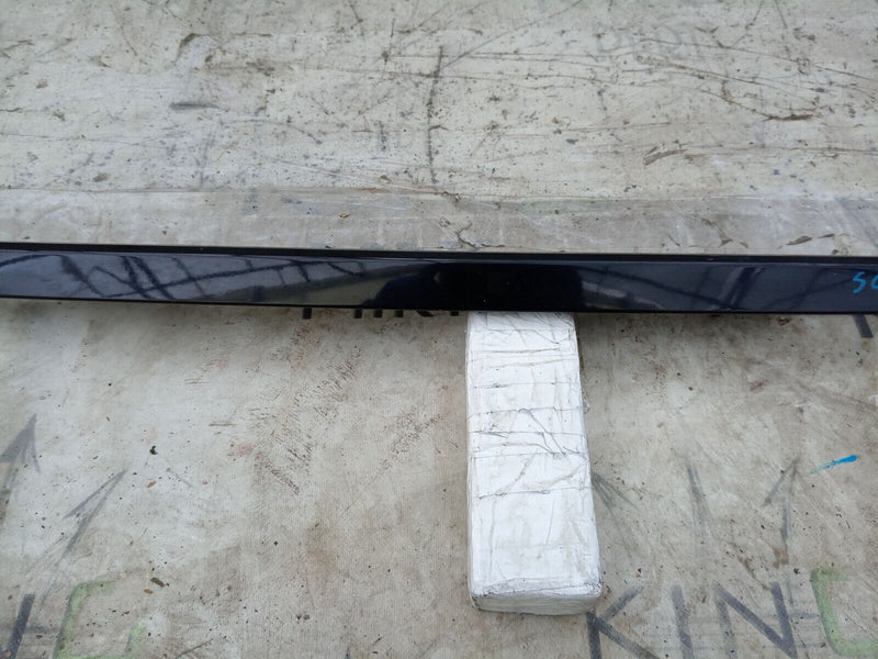 RANGE ROVER EVOQUE L538 TAILGATE BOOT NUMBER PLATE LIGHTS TRIM PANEL