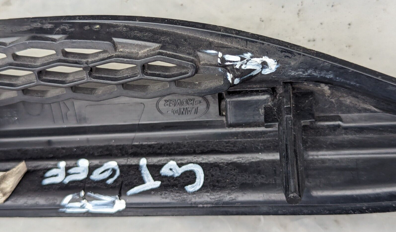 RANGE ROVER EVOQUE L538 FRONT RIGHT O/S WING FENDER GRILLE TRIM BJ32-280B10-ABW