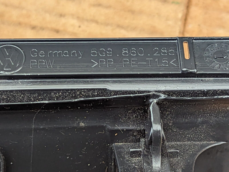 VW GOLF MK7 2012-2020 ALLTRACK SAFETY/WARNING TRIANGLE MOUNT BRACKET 5G9860285