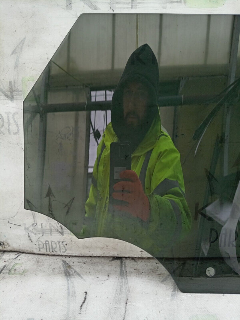 RANGE ROVER EVOQUE L551 2019-ON LEFT SIDE REAR DOOR WINDOW GLASS GENUINE