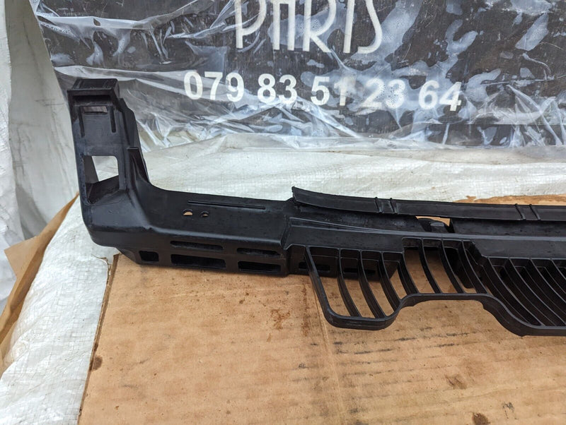 VW GOLF MK7 2012-2020 REAR CENTER BUMPER MOUNT SUPPORT BRACKET 5G6807863