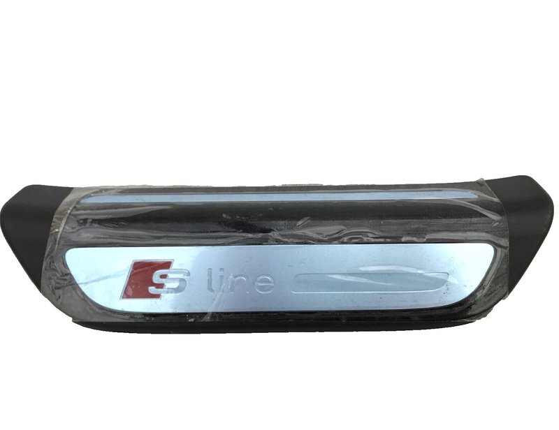 AUDI Q3 8U S-LINE REAR DOOR RIGHT SIDE STEP PLATE SILL TRIM COVER 8U0.853.376B