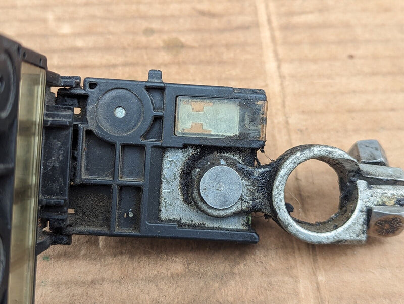 VW GOLF MK7 2012-2020 POSITIVE POWER DISTRIBUTOR FUSE BOX GENUINE K7005