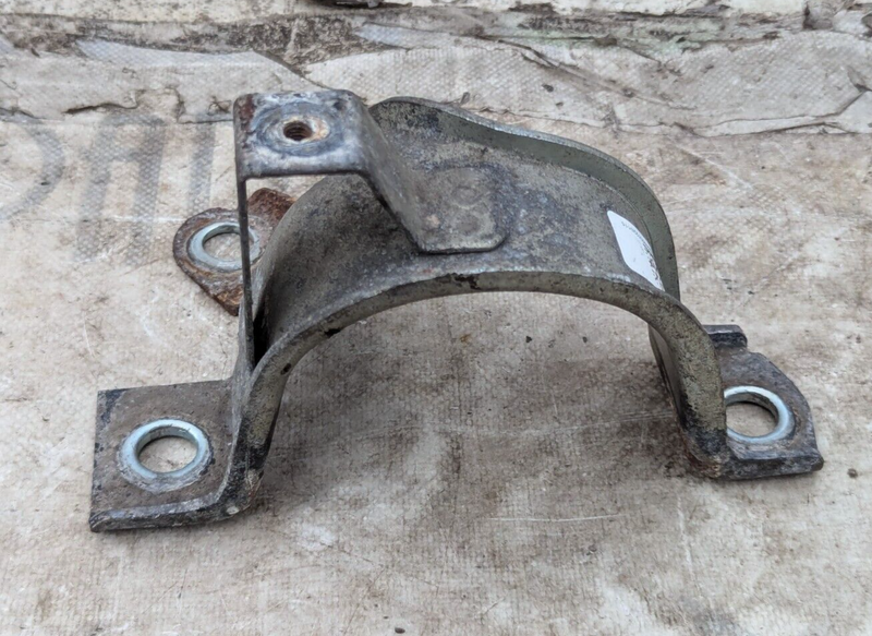 FIAT ABARTH 500 2008-2015 ENGINE MOUNT CLAMP BRACKET 51891360 GENUINE