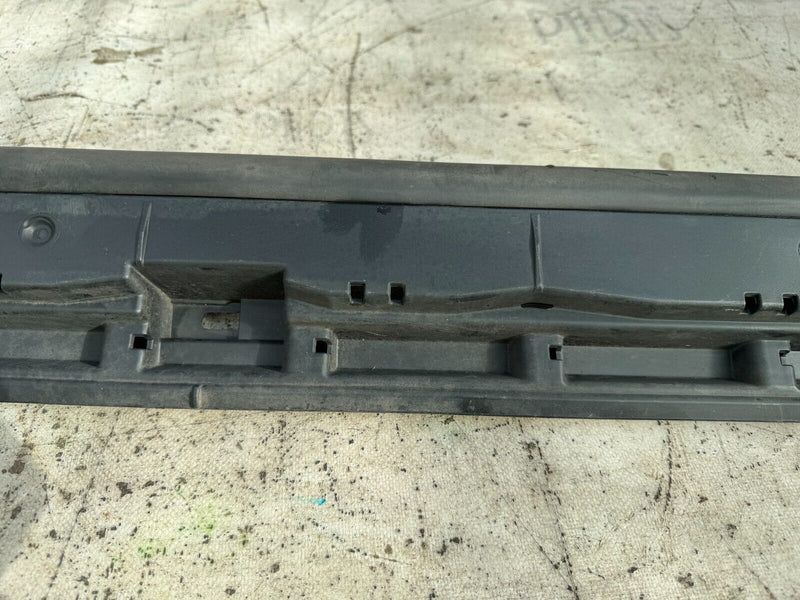 MAZDA 3 SERIES GENUINE RIGHT DRIVER SIDE SKIRT SILL COVER