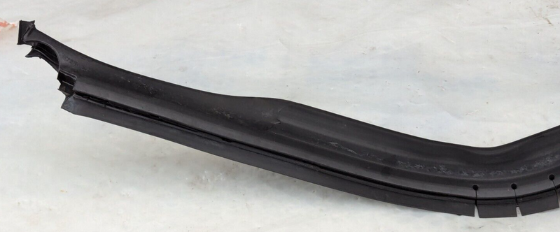 MERCEDES C-CLASS W204 07-11 LEFT N/S ENGINE PARTITION RUBBER SEAL A2046282798