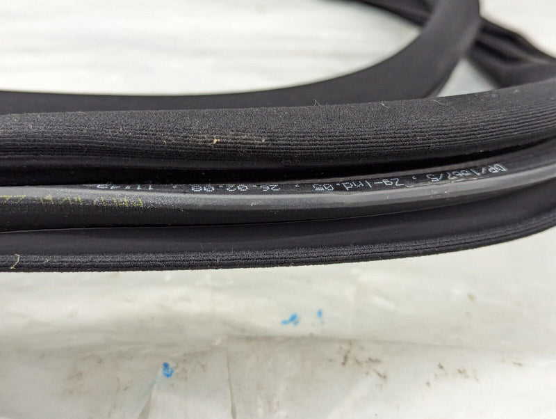 MERCEDES S-CLASS W221 S320 06-2013 FRONT LEFT N/S DOOR RUBBER SEAL A2216970551