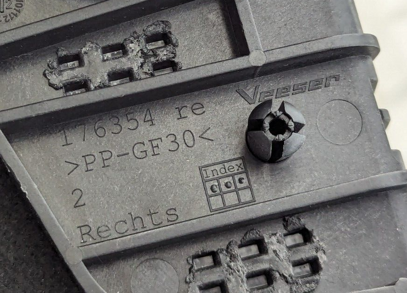 BMW 3 SERIES F30 2011-2019 DRIVER SIDE O/S BOOT CARPET TRIM 7246298 GENUINE