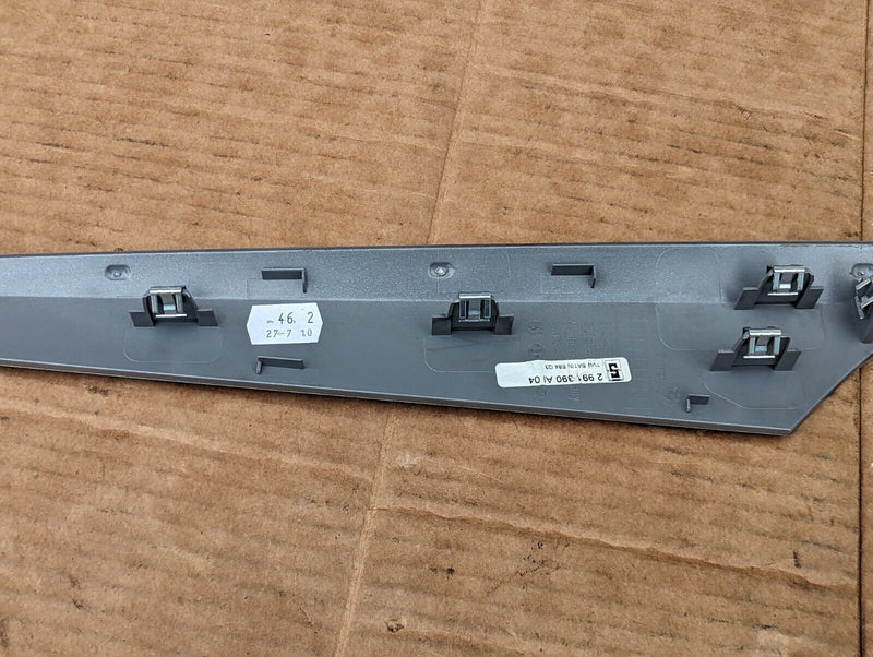 BMW X1 E84 09-15 FRONT RIGHT O/S DOOR CARD TRIM 2991390 GENUINE