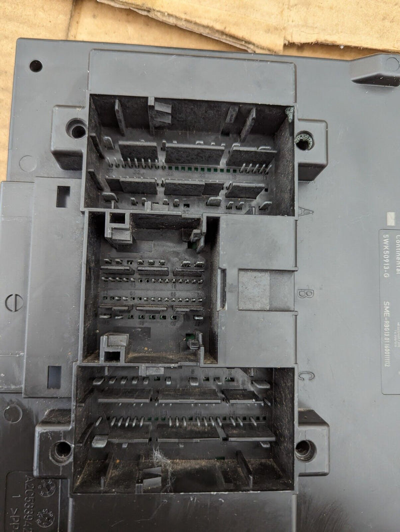 VW GOLF MK7 2012-2020 BODY CONTROL MODULE 5Q0937084AS GENUINE