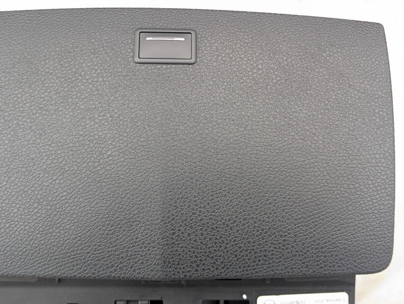 MERCEDES-BENZ C-CLASS W204 07-11 SAT NAV MULTIMEDIA SCREEN DISPLAY A2048204697