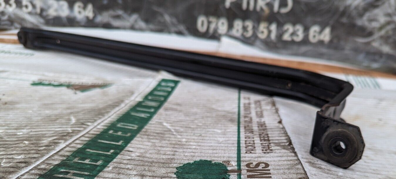 BMW 3 SERIES F30 2011-2019 LEFT N/S FUEL TANK TENSION STRAP 7260942 GENUINE