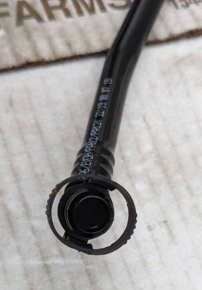 BMW 3 SERIES F30 2011-2019 FUEL BREATHER PIPE 8671024 GENUINE