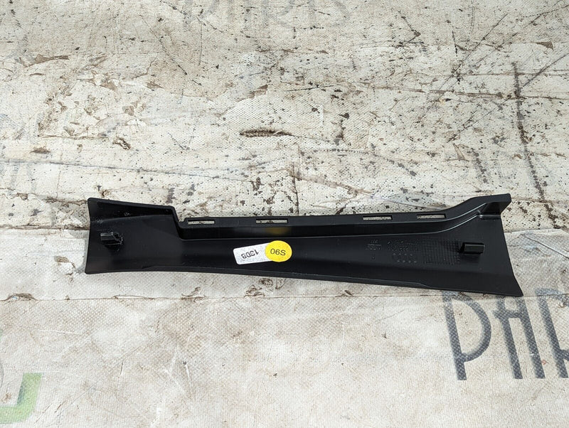 AUDI E-TRON 2018-ON FRONT RIGHT O/S A PILLAR PANEL TRIM COVER 4KE868204 GENUINE