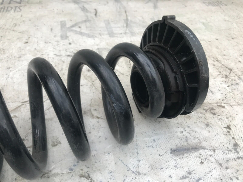 MERCEDES GLC X253 4MATIC LEFT PASSENGER SIDE REAR COIL SPING & RUBBER MOUNT