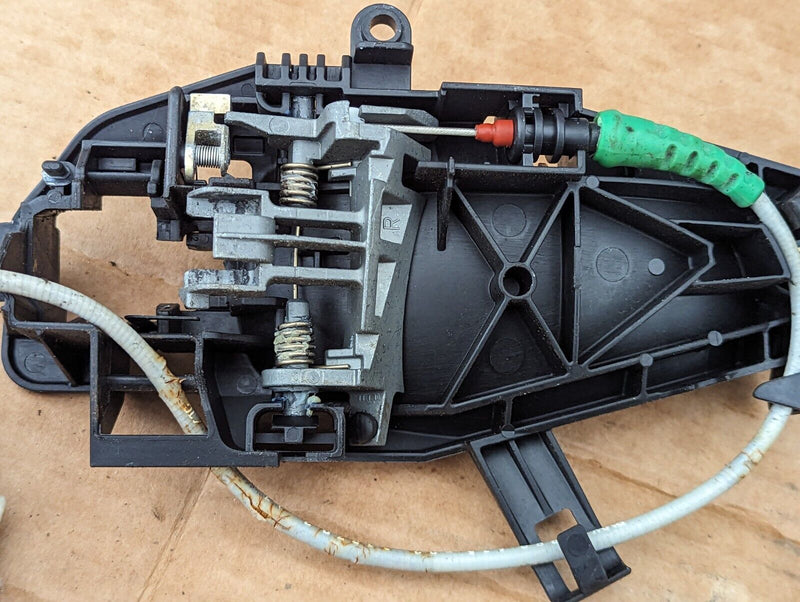 BMW X1 E84 09-15 COMPLETE FRONT LEFT DOOR LOCK MECHANISM GENUINE A053702