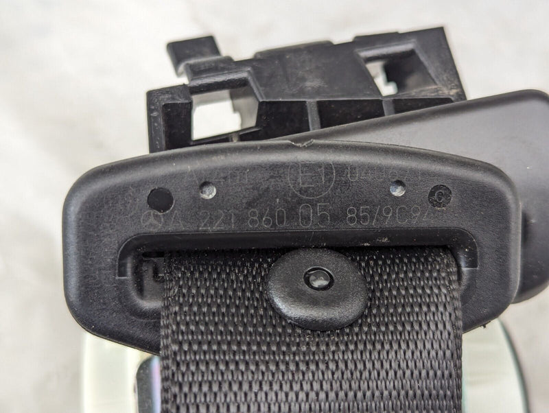 MERCEDES S-CLASS W221 S320 06-13 REAR SEAT CENTER SAFETY BELT BUCKLE A2218600585