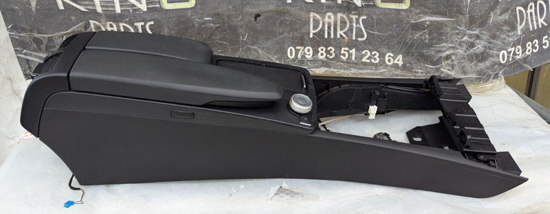 MERCEDES-BENZ C-CLASS W204 07-11 CENTER CONSOLE ARM REST BLACK A2046800150