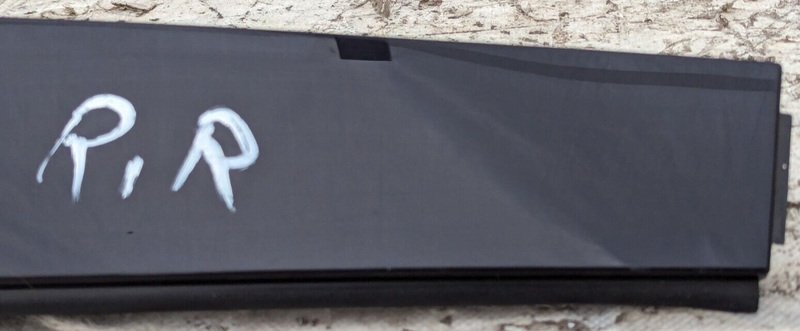 SKODA KAROQ NU7 17-2021 REAR RIGHT O/S DOOR WINDOW FRAME TRIM 575837902B GENUINE