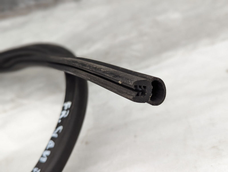 BMW X1 E84 09-15 FRONT SLAM PANEL SEAL RUBBER GENUINE 2990363