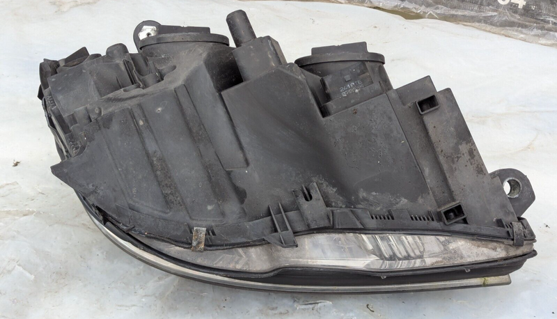 MERCEDES-BENZ C-CLASS W204 07-11 FRONT LEFT N/S HEADLIGHT HEADLAMP A2048208561