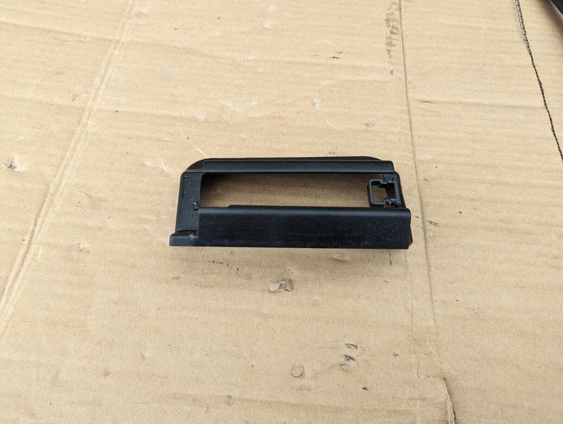 MERCEDES S-CLASS W221 06-13 FRONT SEAT RIGHT O/S INSIDE REAR COVER A2219191020