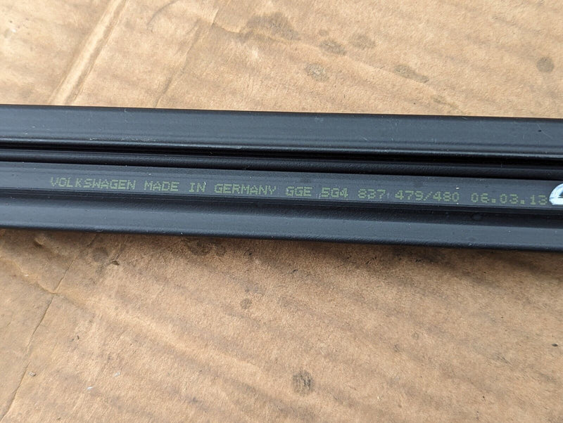 VW GOLF MK7 2012-2020 FRONT RIGHT O/S IN DOOR WINDOW MOLDING TRIM 5G4837479