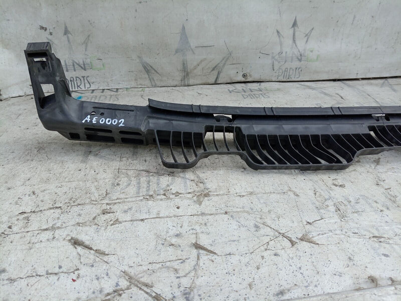 VW GOLF 2012-2019 MK7 5G REAR BUMPER SUPPORT CENTRE BRACKET 5G6807863C