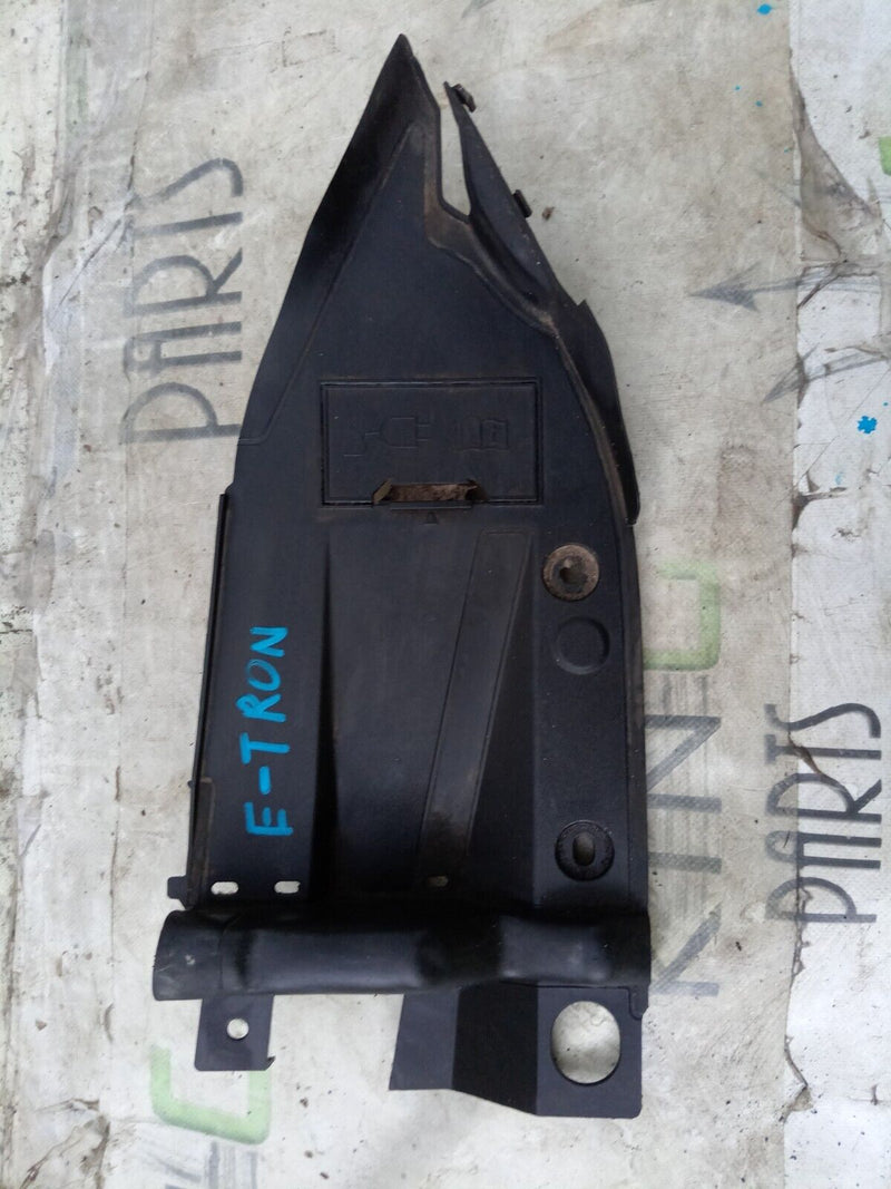 AUDI E-TRON 2018-ON FRONT LEFT ENGINE COMPARTMENT TRIM COVER 4KE821169 GENUINE