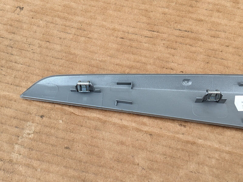 BMW X1 E84 09-15 FRONT RIGHT O/S DOOR CARD TRIM 2991390 GENUINE