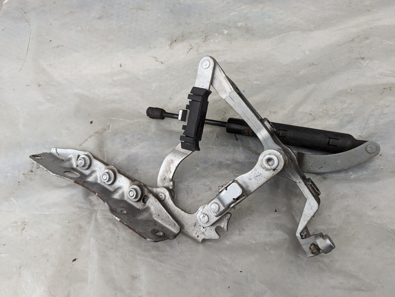 MERCEDES S-CLASS W221 06-13 LEFT N/S BONNET HOOD HINGE W/ STRUT A2218800328
