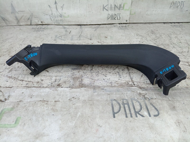 AUDI E-TRON 2018-ON TAILGATE RIGHT O/S UPPER TRIM COVER 4KE867608 GENUINE