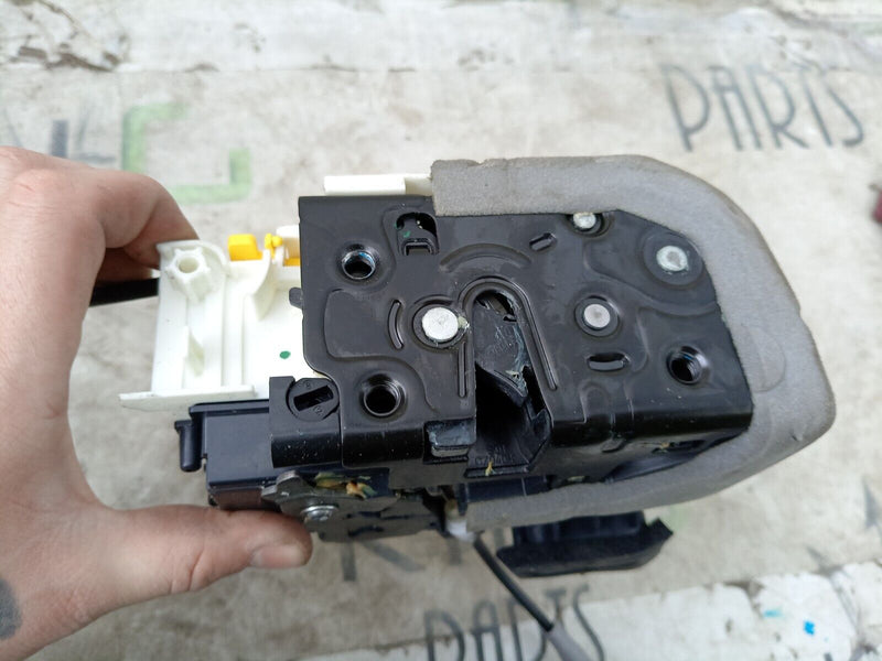 AUDI E-TRON 2018-ON FRONT LEFT N/S DOOR LOCK MECHANISM 4K2837015H GENUINE