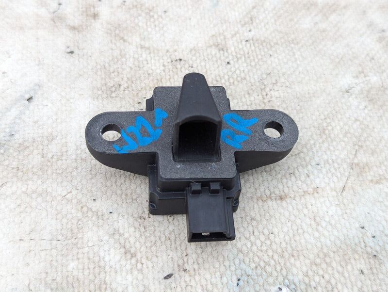 MERCEDES S-CLASS W221 06-13 REAR RIGHT O/S DOOR CRASH IMPACT SENSOR A0038212751
