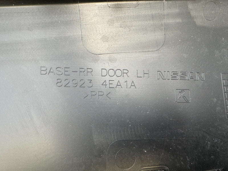 NISSAN QASHQAI J11 13-21 REAR RIGHT O/S DOOR CARD PANEL TRIM 829234EA1A
