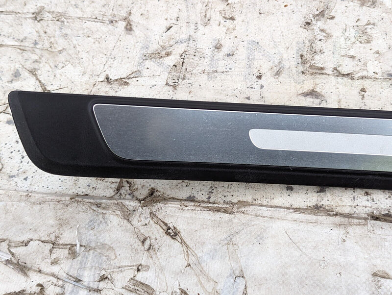 AUDI E-TRON 2018- ON LEFT N/S SILL ENTRY TRIM STRIP 8W0853373G GENUINE