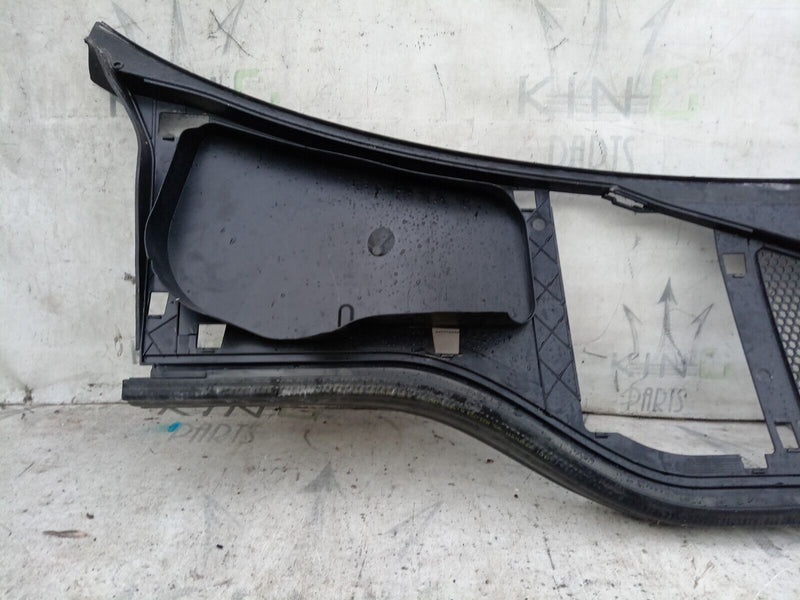 AUDI E-TRON 2018-ON COVER FOR PLENUM CHAMBER 4KR819401 GENUINE