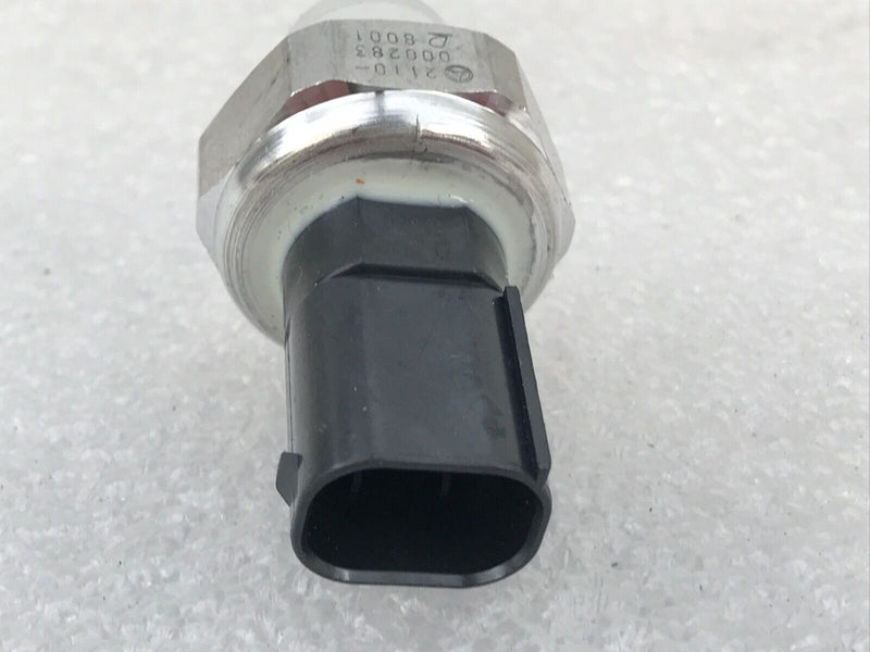 MERCEDES C CLASS W203 W204 *NEW AIR CONDITIONING PRESSURE SENSOR A/C A2110000283