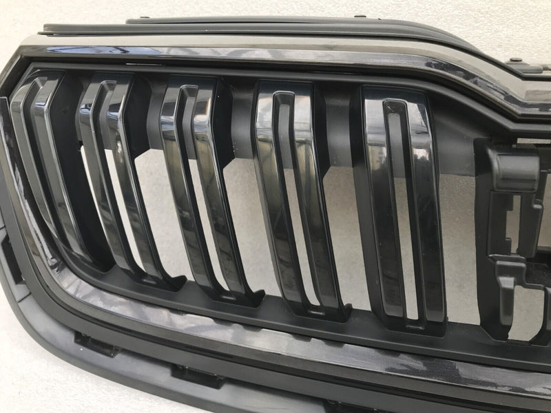 SKODA KAMIQ MONTE CARLO 19-23 FRONT BUMPER RADIATOR GRILL GRILLE & TOP COVER