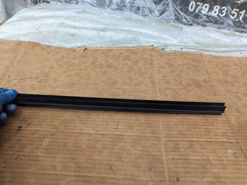 BMW X1 E84 09-15 INNER CHANNEL SEALING REAR LEFT N/S 2990301/302 GENUINE