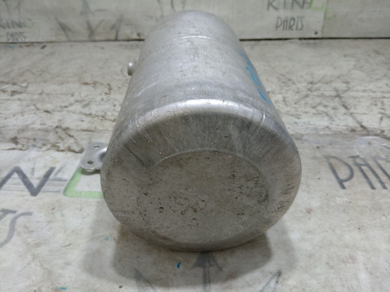 AUDI E-TRON 2018-ON REAR RIGHT O/S AIR PRESSURE ACCUMULATOR 4KE616204A GENUINE