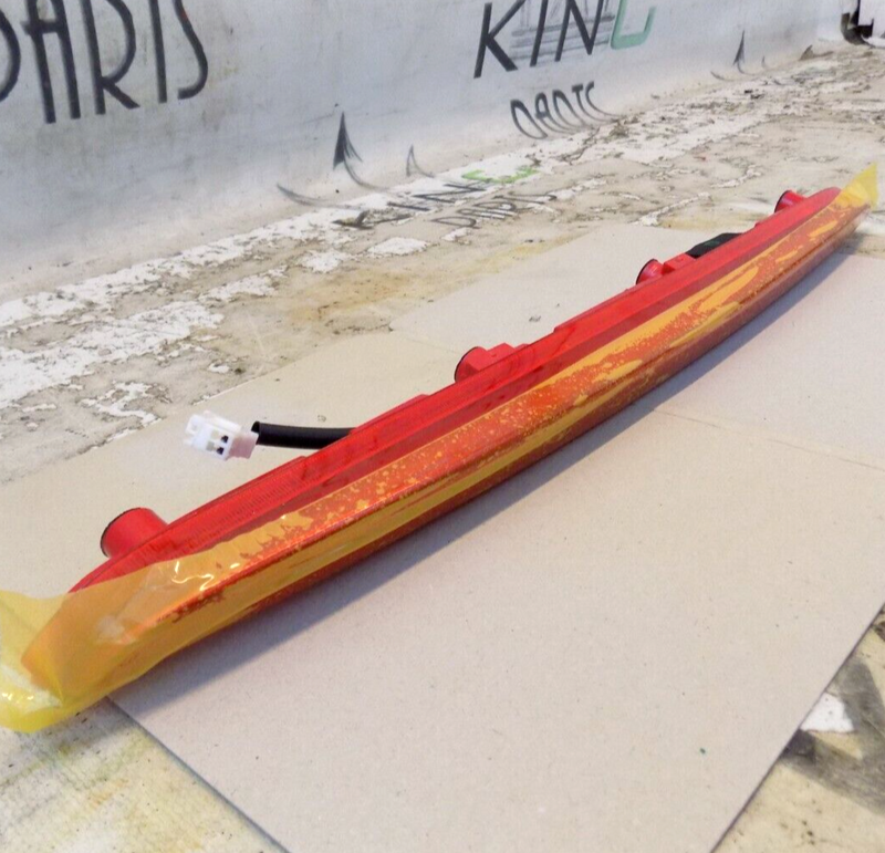 HYUNDAI I30 MK3 2017-2020 THIRD BRAKE STOP CENTRE MIDDLE LIGHT GENUINE 92700-G42