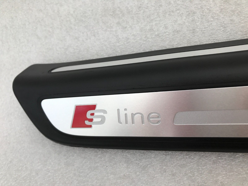 AUDI Q3 8U S-LINE REAR DOOR RIGHT SIDE STEP PLATE SILL TRIM COVER 8U0853376B